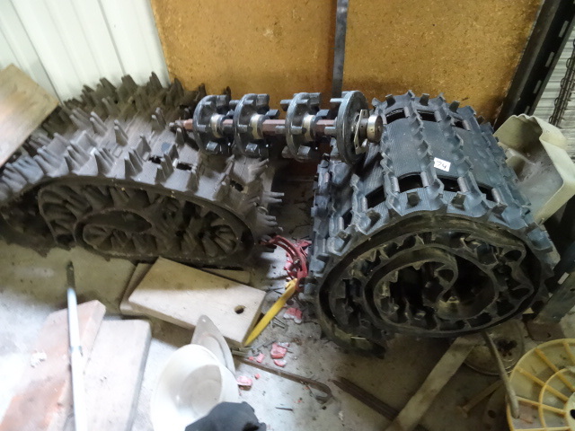 lot 74 image: 2 Snowmobile Tracks