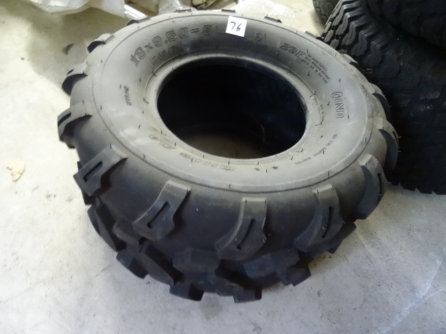 lot 76 image: 18 X 9.50 X 8  ATVGolf Cart Tire. New