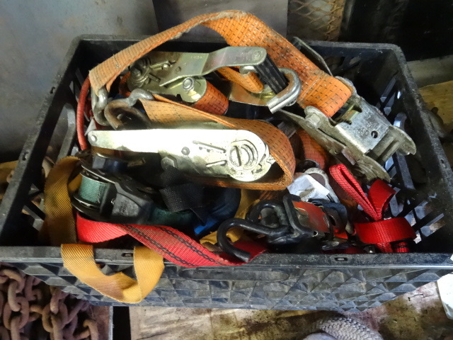lot 81 image: Bin of Misc Ratchet Straps.