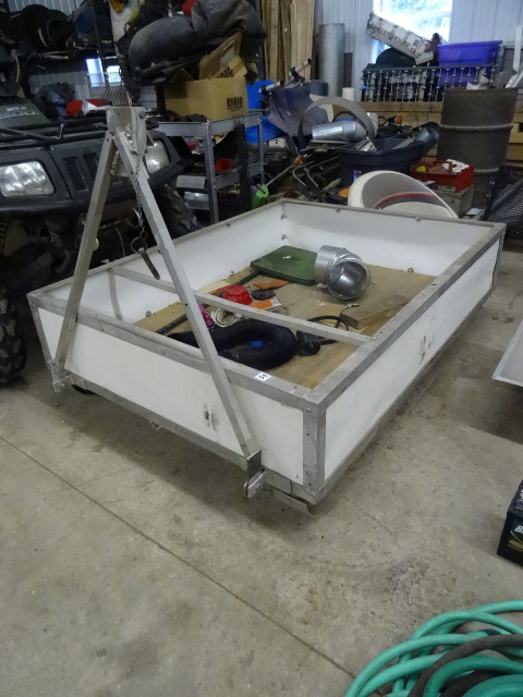 lot 85 image: Pull Behind Sled For Snow or Ice.