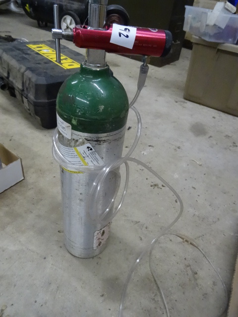 lot 92 image: Aluminum Personal Oxygen Tank