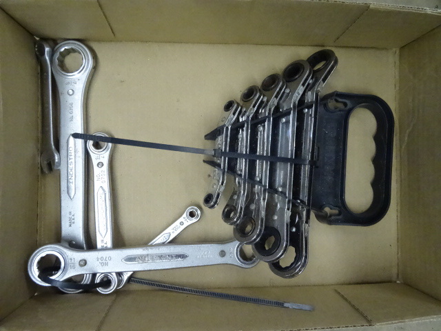 lot 102 image: Craftsman and Indestro Ratcheting Wrenches