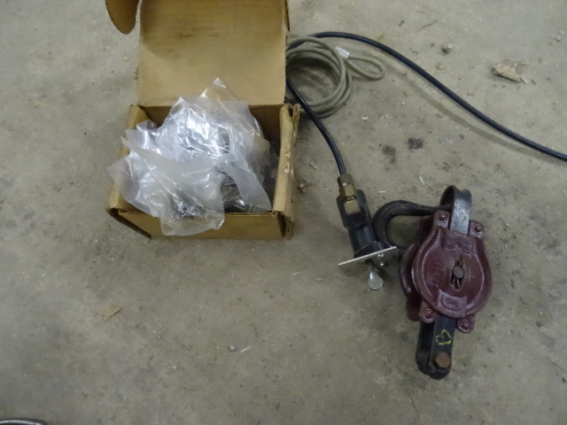 lot 112 image: Roller Chain Off Set Links,