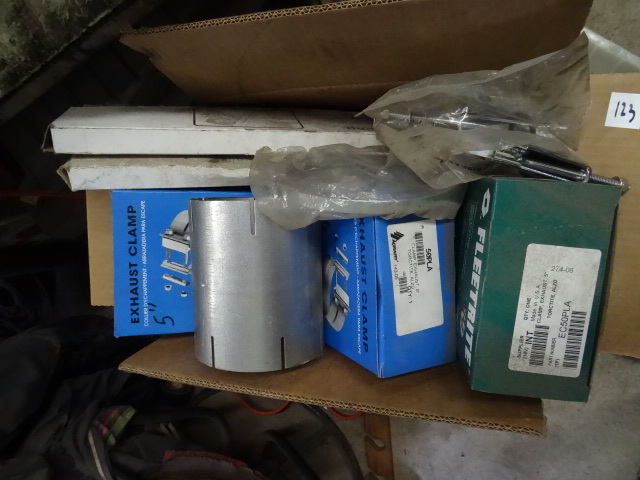 lot 123 image: Box of Stainless Exhaust Clamps