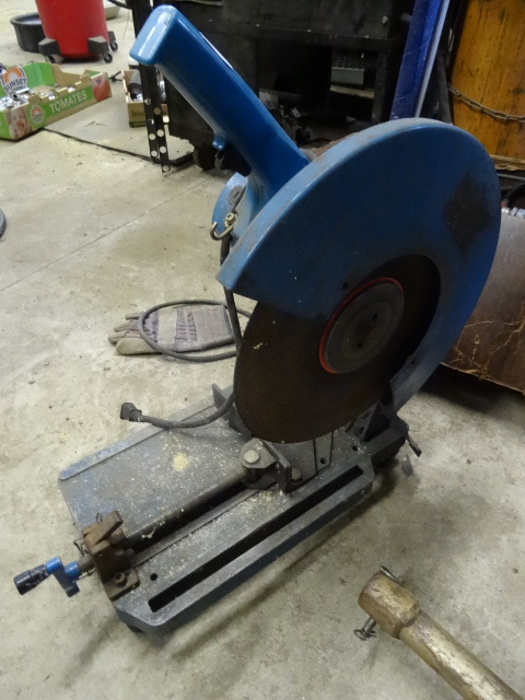 lot 127 image: Ryobi 14 Cutoff Saw  C-3550