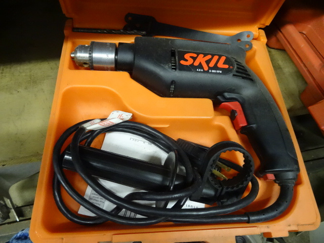lot 145 image: Skil 12 Drill with Case