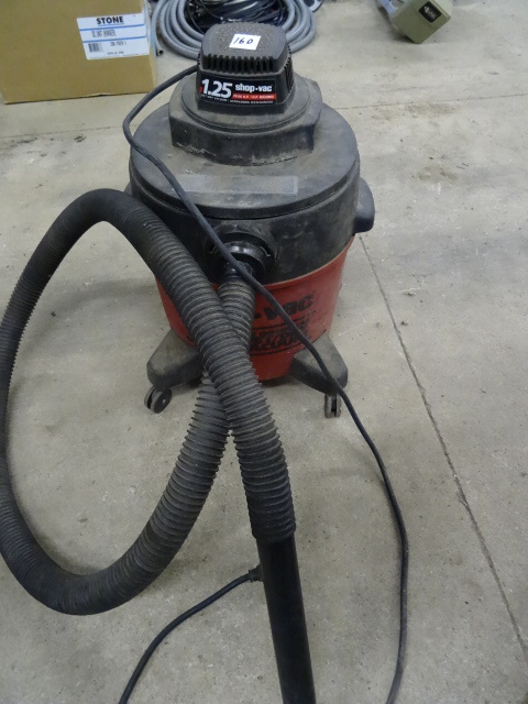 lot 160 image: Shop Vac  1.25 HP  Wet Dry Vacuum