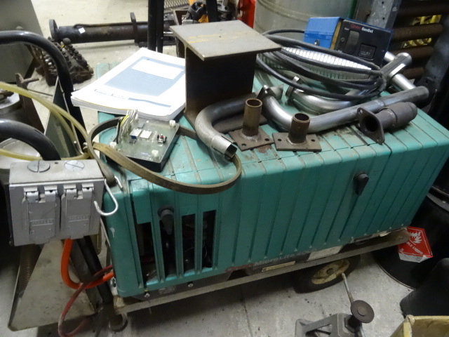 lot 176 image: Onan Gen Set Model 4KY FA26100H,