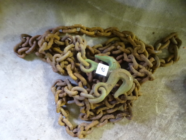 lot 190 image: 20 Log Chain