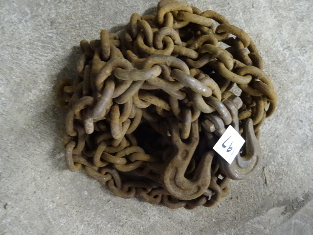 lot 197 image: 18 Log Chain