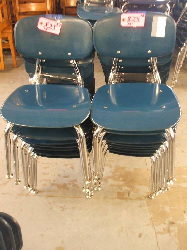 15 COMPOSITE CHAIRS