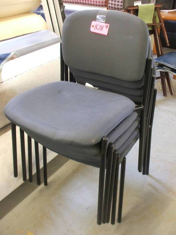 5 UPHOLSTERED RECEPTION CHAIRS