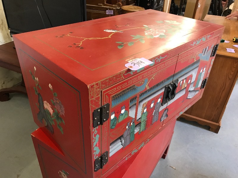 lot 319 image: ASIAN WOOD CABINET