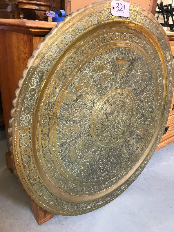 lot 321 image: MIDDLE EASTERN 37 BRASS  PLATE
