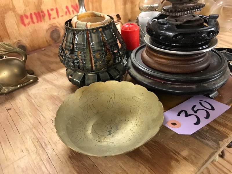 lot 350 image: DECORATIVE PLATES AND CANDLES
