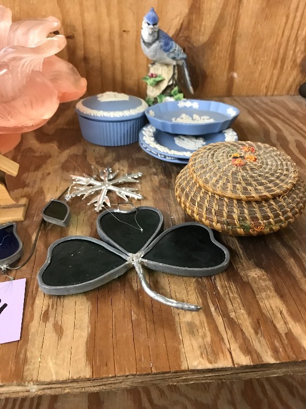 lot 359 image: WEDGEWOOD , STANGL BLUEBIRD AND MORE