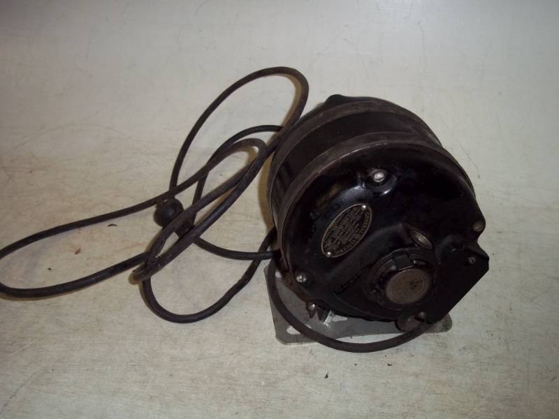 lot 51 image: 14 HP Electronic Motor