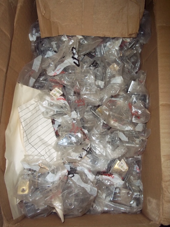 lot 68 image: Box of Door Hinges, Weighs 26lbs
