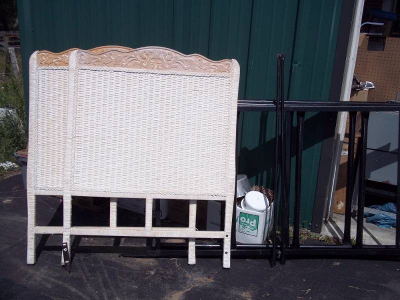 lot 93 image: Black Loft Frame and 2 Headboards
