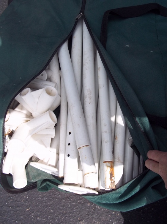 lot 95 image: Shade tent with case