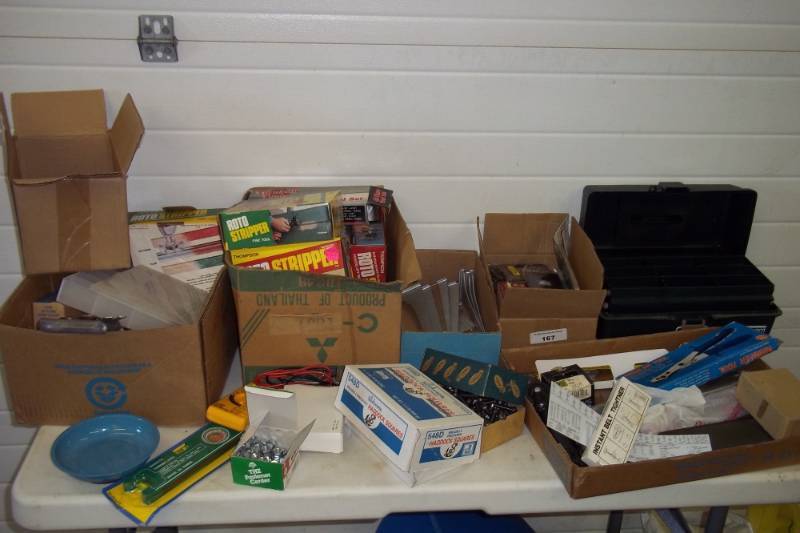 lot 107 image: Nibbler Tool, Nuts, Tackle Box, Multimeter, Multiple Roto Strippers, Bolts, Saw, Level