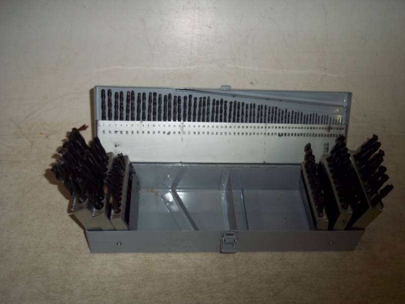 lot 116 image: 115 Piece Drill Bit Set