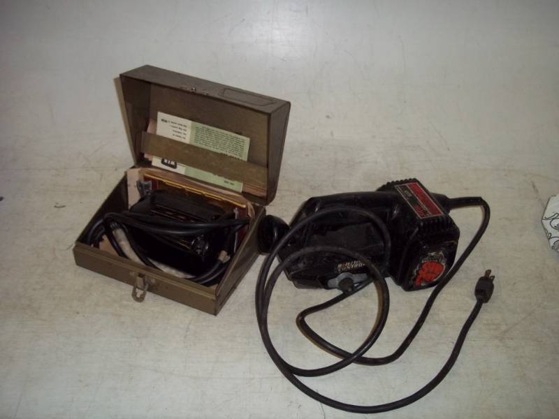 lot 119 image: 2 Sanders