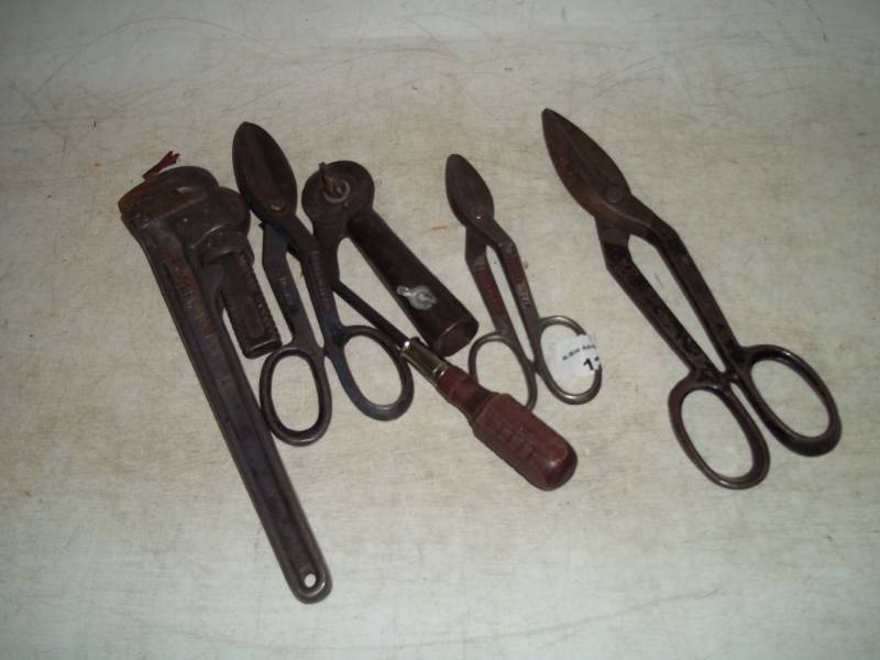 lot 123 image: Tin Snips and Pipe Wrench
