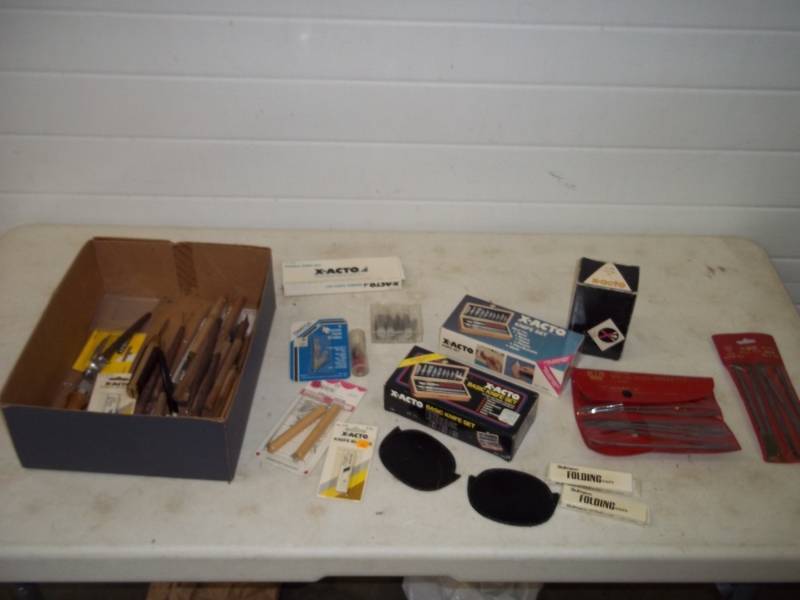 lot 146 image: Assortment of X-Acto Knives, Blades and Needle Files