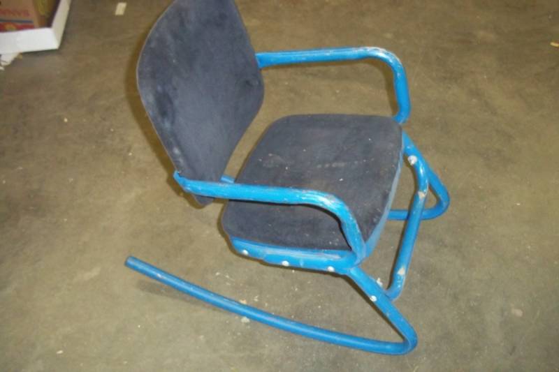 lot 148 image: Metal Kids Rocking Chair