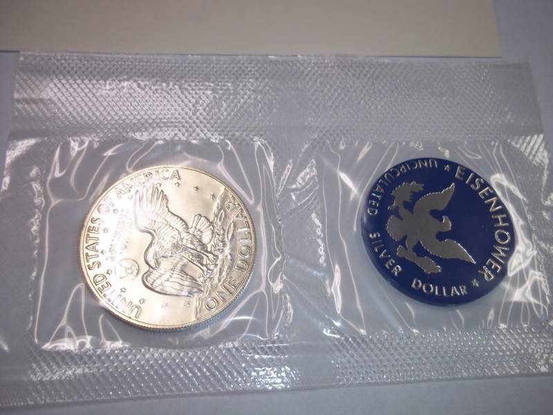 lot 3 image: 1974 Eisenhower Uncirculated Silver Dollar 40% Silver