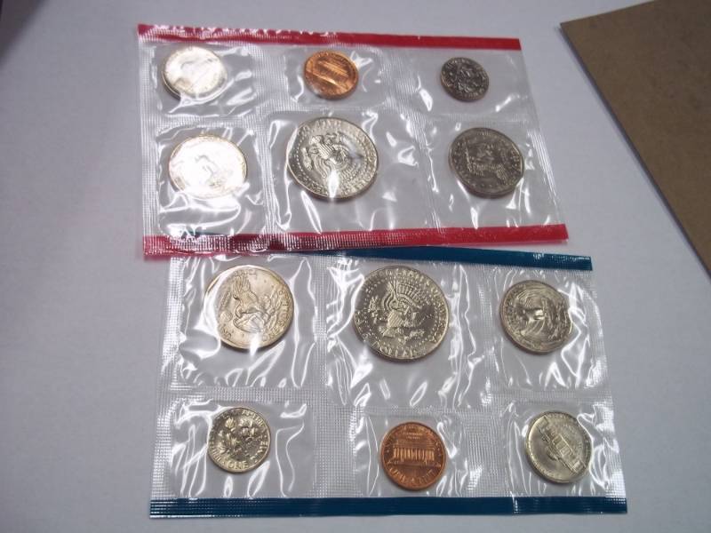 lot 12 image: US Mint 1979 Uncirculated Coin Set