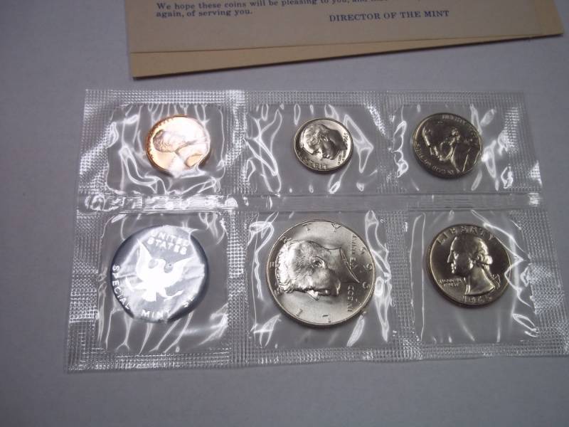 lot 23 image: US Mint 1965 Uncirculated Coin Set