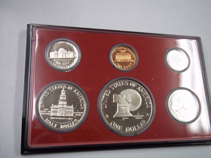 lot 24 image: United States Proof Set 1976