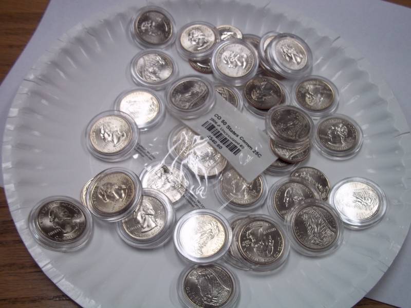 lot 48 image: Large Assortment of Colorado State Quarters in Cases