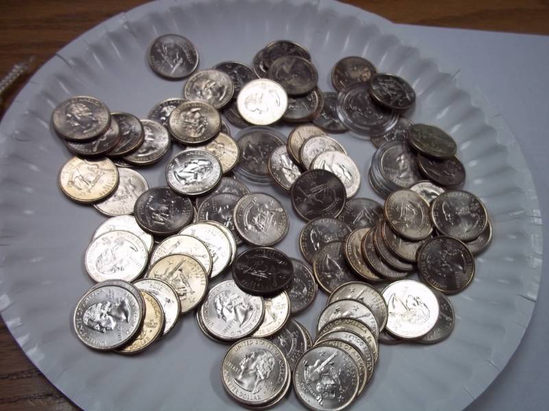 lot 50 image: Large Assortment of Tennessee State Quarters in Cases