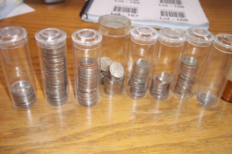 lot 161 image: Assorted Coins, Pennies Nickels and Dimes