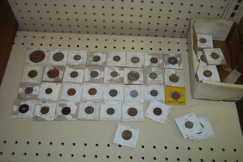 lot 194 image: Assorted World Coins