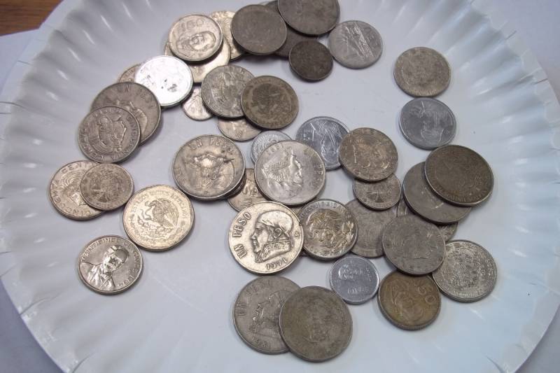 lot 207 image: Assorted Foreign Coins