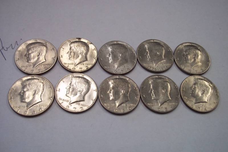 lot 216 image: 10 Half Dollars