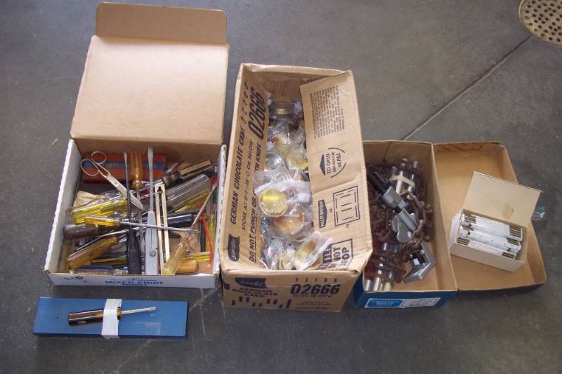 lot 263 image: Assorted Screwdrivers and Tools, Cabinet Jewelry, Chain