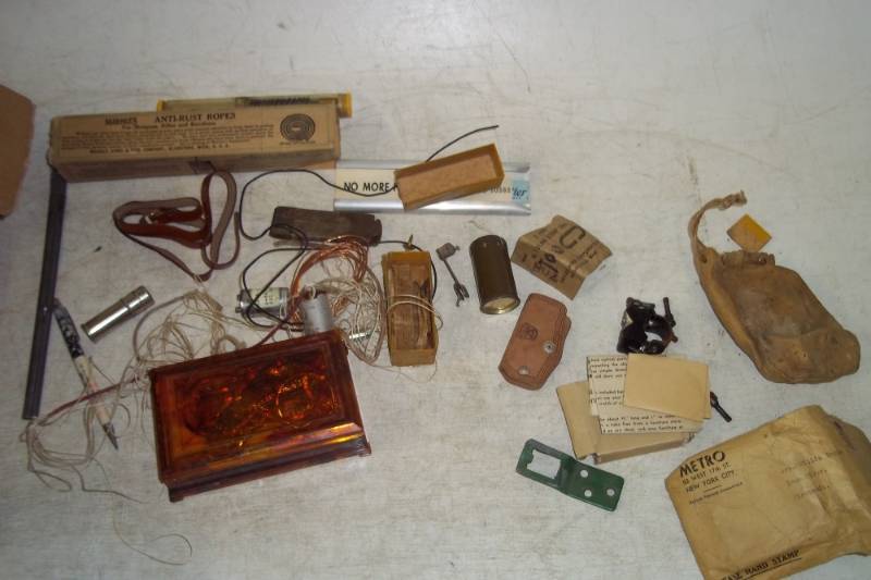 lot 264 image: Gun Repair Items