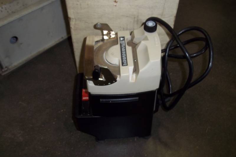 lot 272 image: Wet stone Sharpening Machine