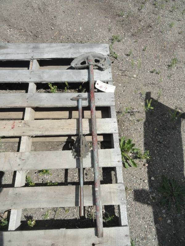 lot 13 image: Vintage Tools