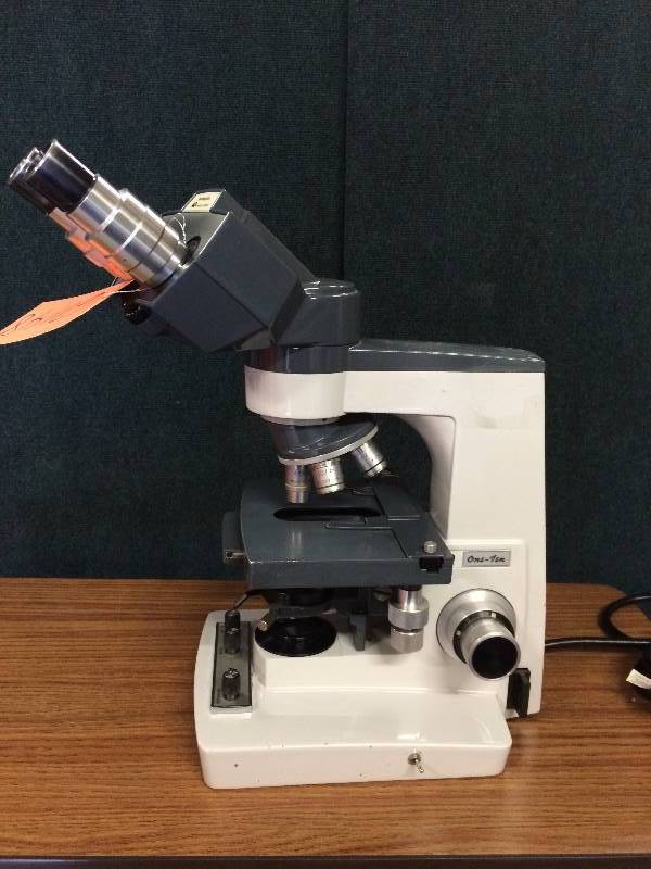 lot 5 image: WOW American OPtical AO One10 One-Ten Binocular Power Microscope With 5 Objectives - Excellent Condition