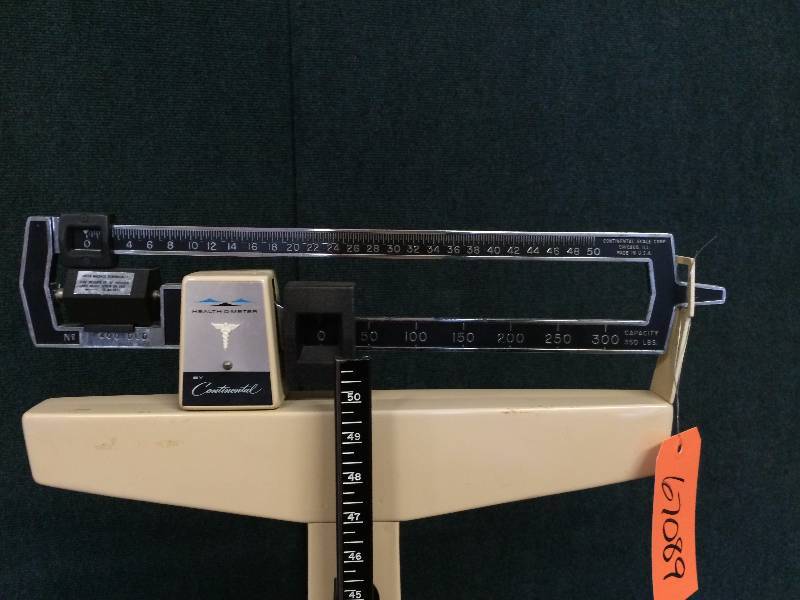 lot 55 image: Retails New $250 Physician Scale Health-O-Meter By Continental Eye Level Balance Beam Scale - Super Working Condition