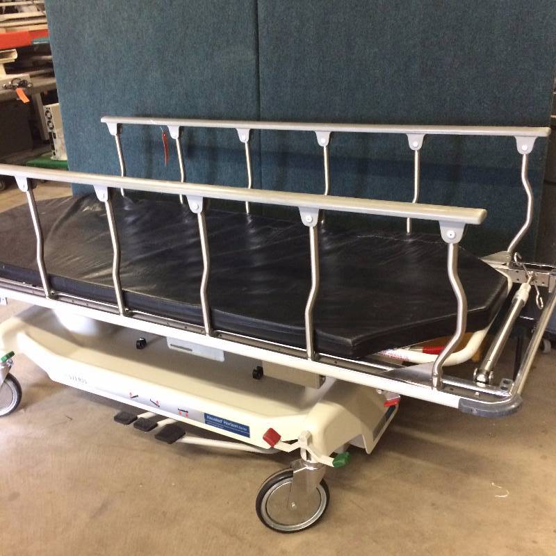 lot 82 image: Retail Used $3000 Hausted Horizon Hydraulic 500 lb Weight Capacity Multipurpose Surgical Stretcher EMT Gurney Hospital Transport Bed Free Used Mattress - Great For Mechanics Too - Super Condition
