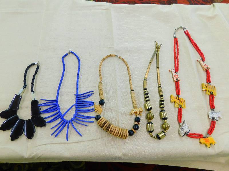 JEWELRY, NECKLACES