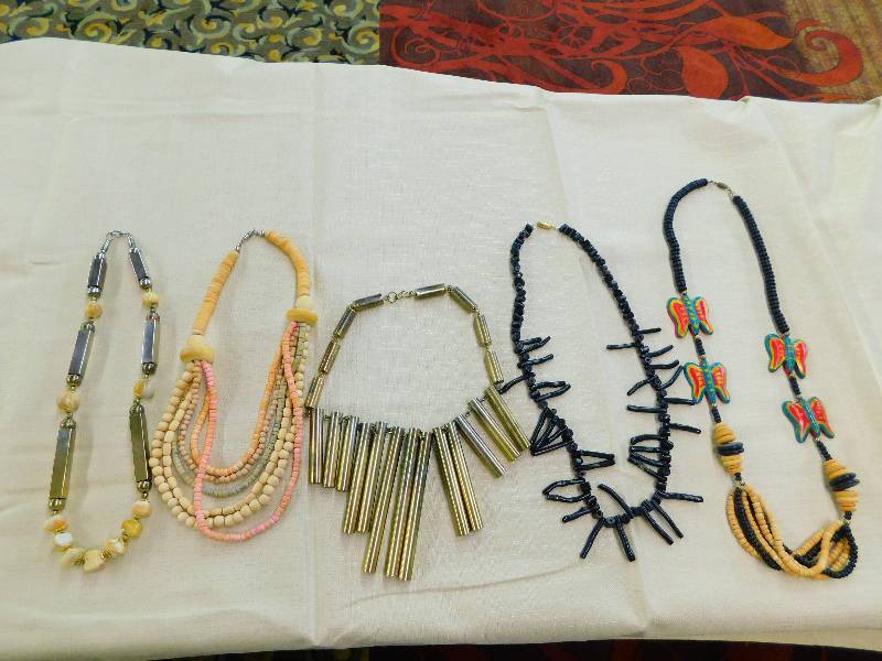 JEWELRY, NECKLACES