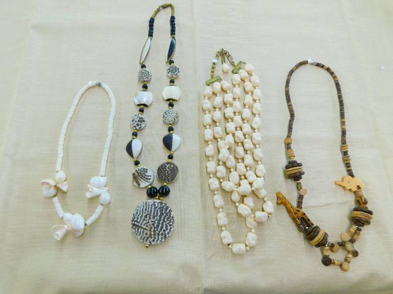JEWELRY, NECKLACES